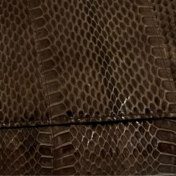 Lord & Taylor Brown Vintage Snake Skin Leather Convertible Clutch/Shoulder Bag - Picture 8 of 11